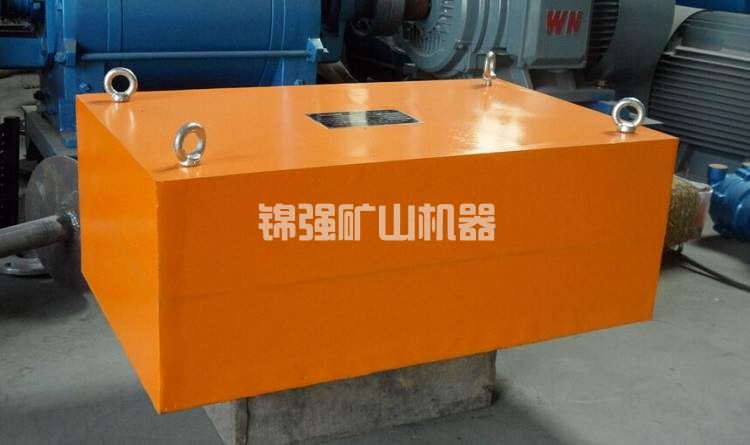 懸掛式除鐵器(圖1) 懸掛式除鐵器(圖1)